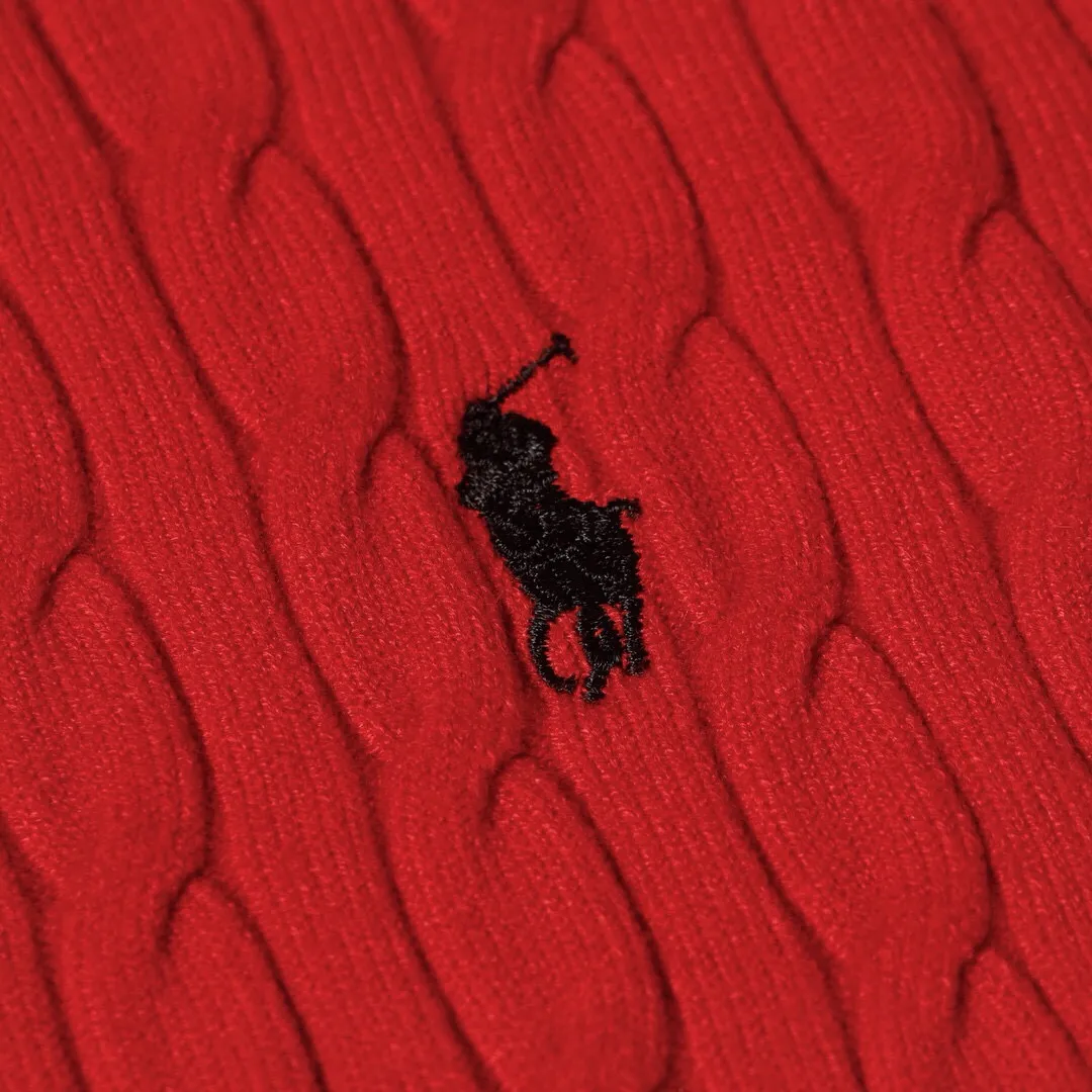 P186 Style No.: 601 -Ralph Lauren RL classic war horse logo embroidered pullover long-sleeved sweater on the chest -The item is made of custom-dyed and custom-spun yarn, purchased from the original version. A full set of customized accessories. Details determine success or failure. Heavy new autumn and winter product. High weight. Soft and delicate. The upper body effect is very nice. Loose fit. Women's model. -Color: white, gray, navy blue, red, khaki, blue, pink. -Sizes: S / M/ Ｌ S size 80-100 jins, M size 100-120 jins, Large size 120-135 jins